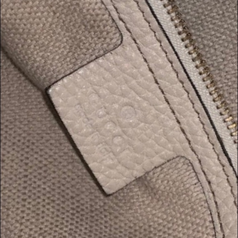 Gucci Soho Leather Shoulder Bag - Picture 8 of 8
